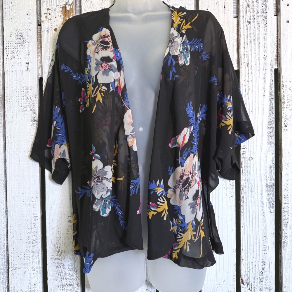 Forever 21 Floral Kimono Cardigan Size S Black Sheer Short‎ Sleeve Boho Festival
